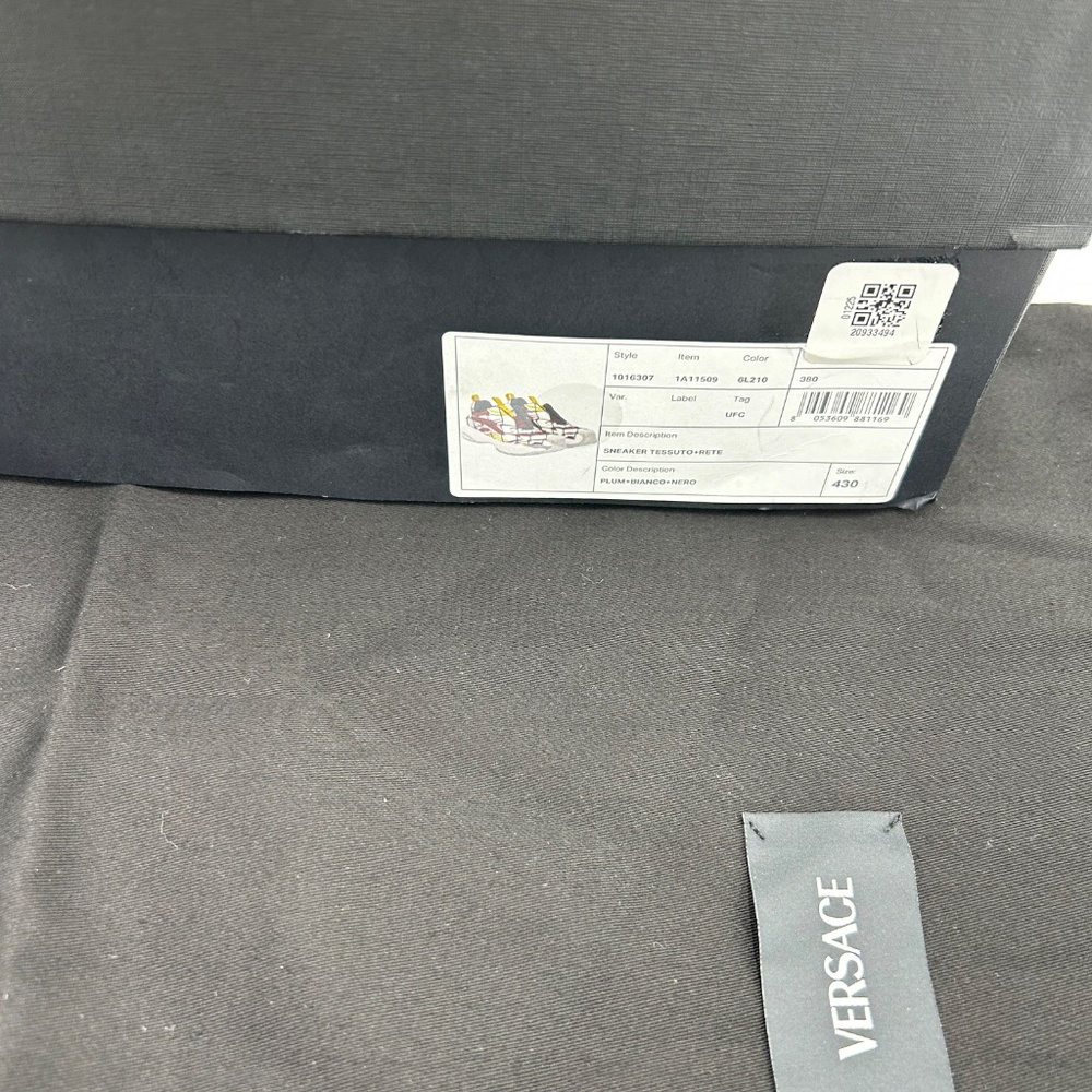 Men’s Versace V3 net leather sneakers size 10 US made in Italy - Picture 5 of 14